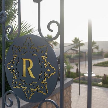 Riad Gold Азру Екстериор снимка