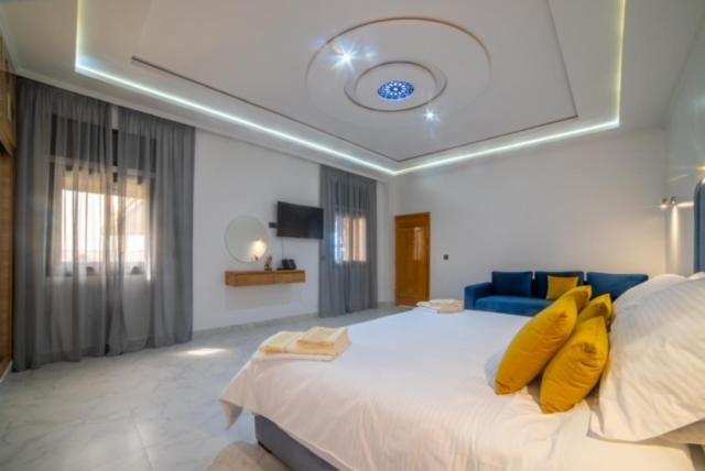 Riad Gold Азру Екстериор снимка